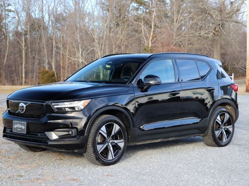Used 2022 Volvo XC40 P8 Recharge Plus AWD/4WD image 38
