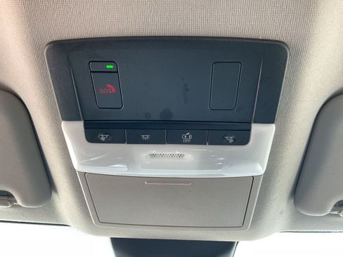 Used 2025 Nissan Sentra SV FWD image 12