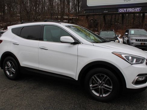 Used 2017 Hyundai Santa Fe Sport image 5
