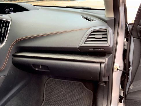 Used 2023 Subaru Crosstrek 2.0i Premium image 35