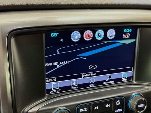 Used 2018 Chevrolet Silverado 1500 LT w/ Midnight Edition image 13