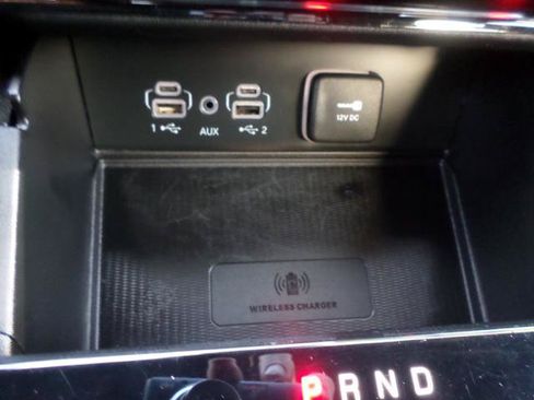Used 2023 Jeep Grand Cherokee Altitude AWD/4WD image 29