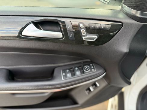 Used 2018 Mercedes-Benz GLS 550 4MATIC image 28