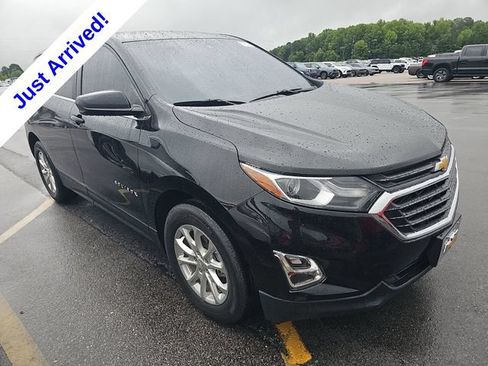 Used 2021 Chevrolet Equinox LT FWD image 2