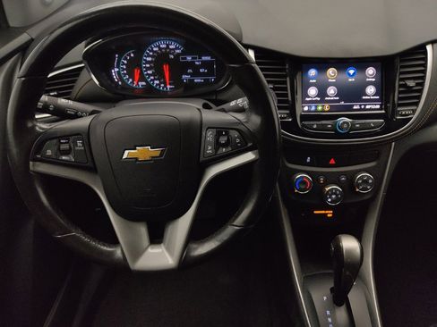Used 2022 Chevrolet Trax LT w/ Driver Confidence Package AWD/4WD image 22