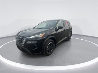 Certified 2025 Nissan Rogue SV video 4