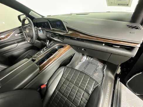 Used 2022 Cadillac Escalade Sport Platinum image 19