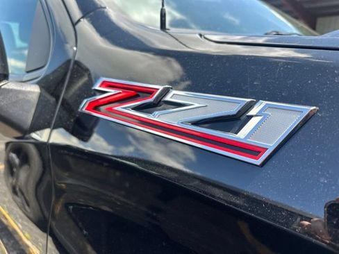 Used 2019 Chevrolet Silverado 1500 RST AWD/4WD image 10