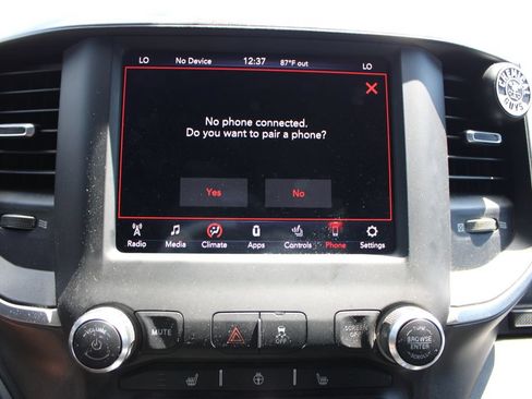 Used 2020 RAM 2500 Big Horn w/ Level 2 Equipment Group AWD/4WD image 39