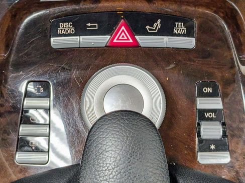 Used 2010 Mercedes-Benz S 550 image 30