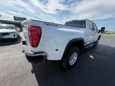 Used 2026 Chevrolet Silverado 3500 LT w/ All Star Edition AWD/4WD image 3