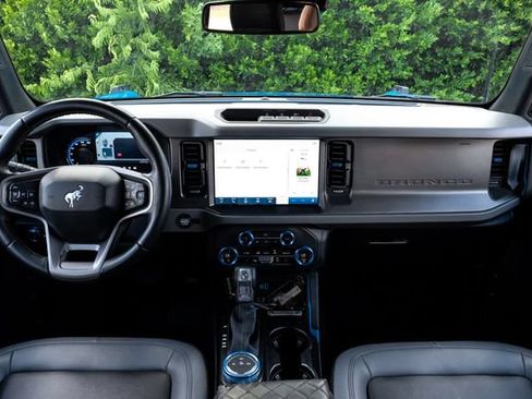 Used 2024 Ford Bronco Black Diamond AWD/4WD image 19