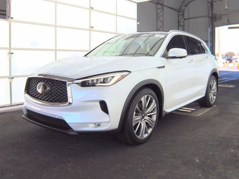 Used 2023 INFINITI QX50 Sensory image 15