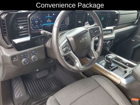 Certified 2022 Chevrolet Silverado 1500 RST w/ Convenience Package II image 12