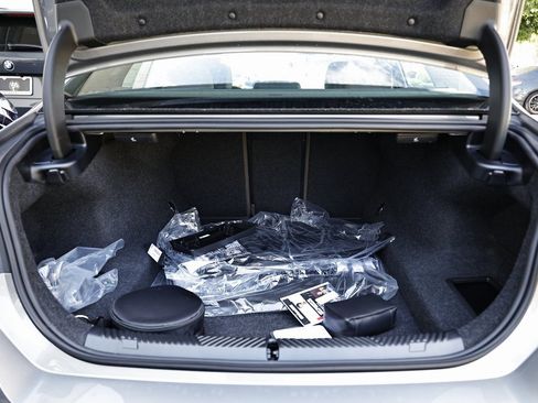 Used 2026 BMW 530i w/ Premium Package image 26