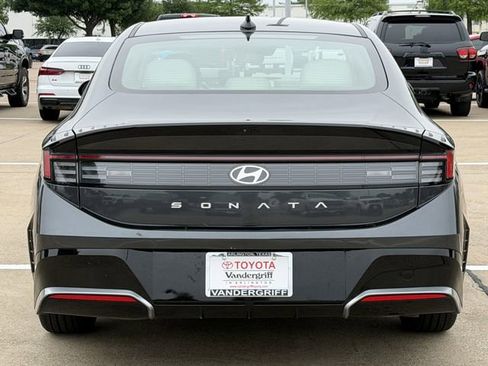 Used 2025 Hyundai Sonata SEL FWD image 5