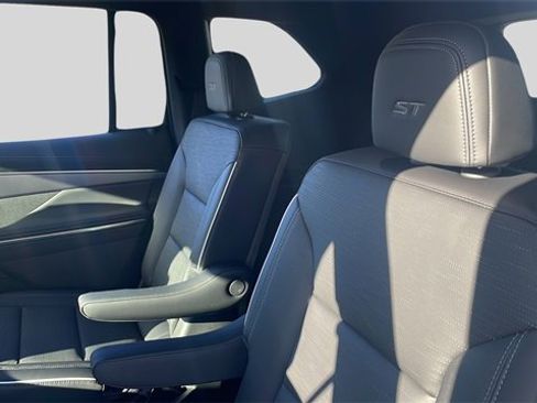 New 2026 Buick Enclave Sport Touring w/ Power Package image 10