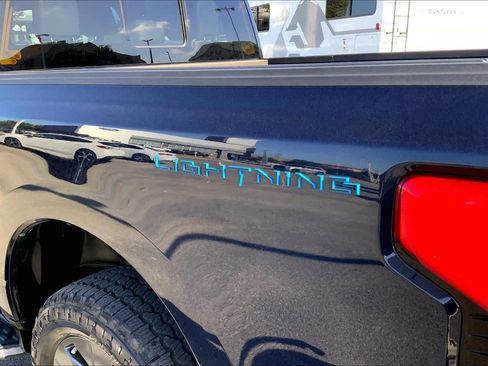 Used 2023 Ford F150 Lightning Lariat AWD/4WD image 26