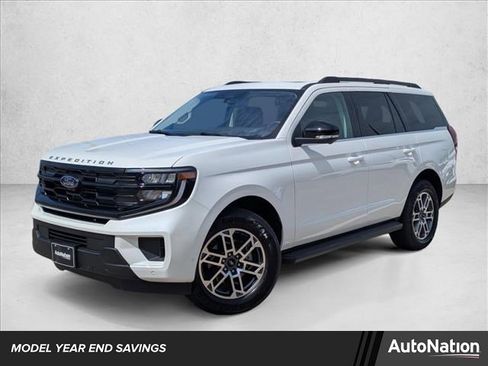 New 2025 Ford Expedition Active image 1