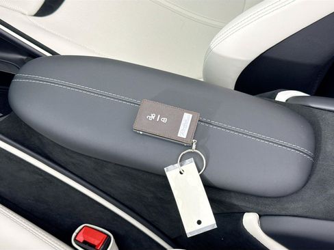 Used 2025 Ferrari Roma Spider RWD image 43