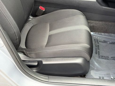 Used 2017 Honda Civic LX image 9