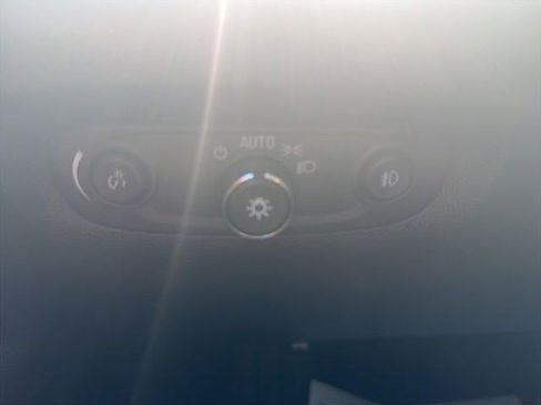 Used 2018 Chevrolet Traverse LT AWD/4WD image 29