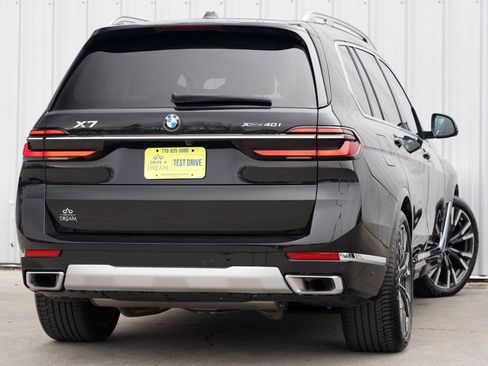 Used 2025 BMW X7 xDrive40i w/ Parking Assistance Package AWD/4WD image 5