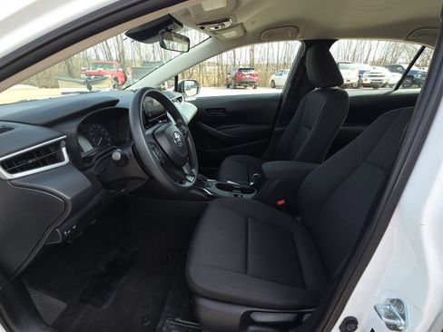Used 2024 Toyota Corolla LE image 15