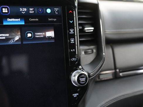 Certified 2024 RAM 2500 Limited image 31