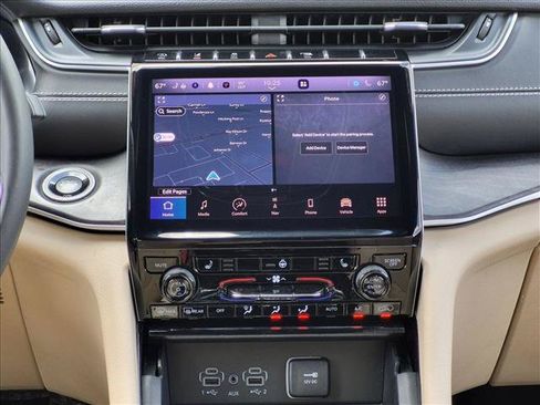 Used 2023 Jeep Grand Cherokee Limited w/ Trailer Tow Prep Group (B) AWD/4WD image 15