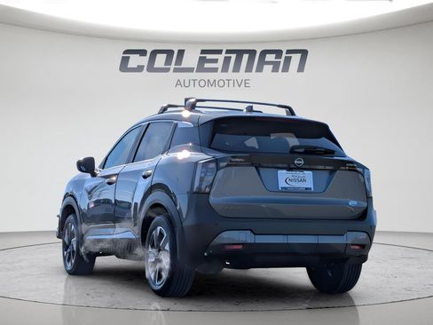 Used 2025 Nissan Kicks SV w/ SV Premium Package AWD/4WD image 7