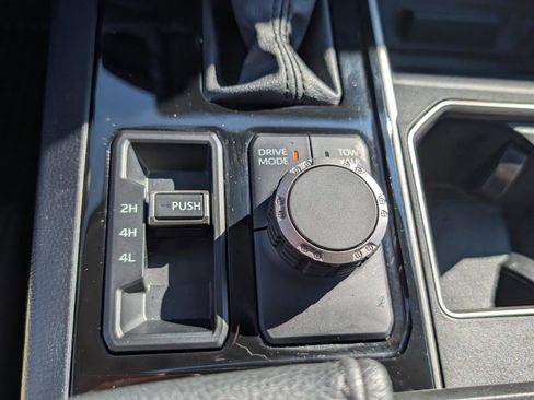 Used 2022 Toyota Tundra SR5 image 24