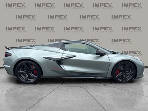 Used 2023 Chevrolet Corvette Z06 w/ Stealth Interior Trim Package RWD image 7