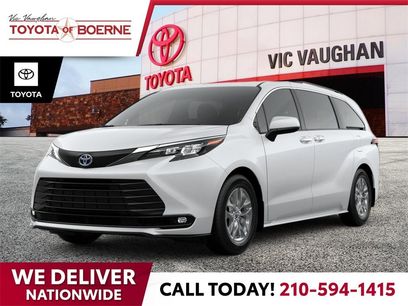 New 2025 Toyota Sienna XLE