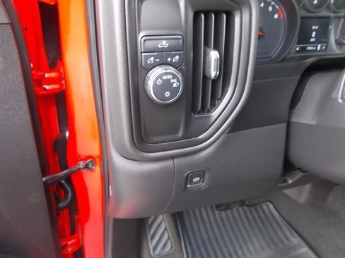 Used 2021 Chevrolet Silverado 1500 Custom RWD image 31