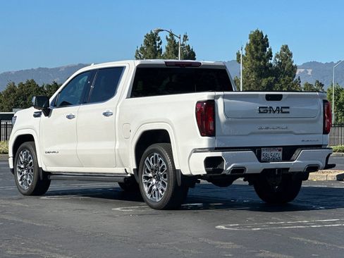 Used 2025 GMC Sierra 1500 Denali Ultimate AWD/4WD image 6