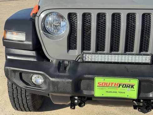 Used 2020 Jeep Wrangler Sport image 8