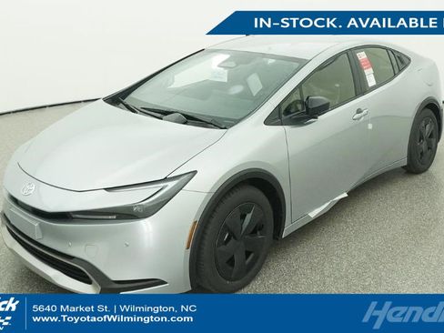 New 2026 Toyota Prius Plug-In Hybrid image 1