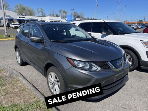 Used 2019 Nissan Rogue Sport SV w/ All-Weather Package AWD/4WD image 1