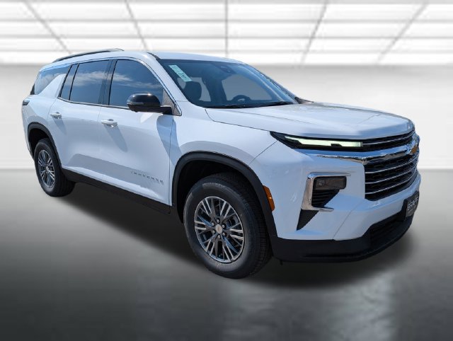 New 2027 Chevrolet Traverse LT w/ Driver Confidence Package FWD image 1