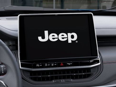New 2026 Jeep Compass Trailhawk w/ Sun, Sound & Navigation Group AWD/4WD image 18