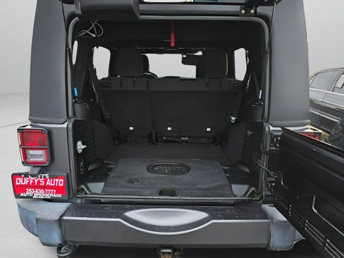 Used 2017 Jeep Wrangler Unlimited Sport image 22