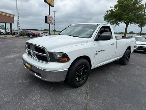 Used 2012 RAM 1500 Classic SLT RWD image 1