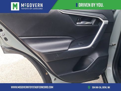 Used 2020 Toyota RAV4 XLE w/ Convenience Package AWD/4WD image 16