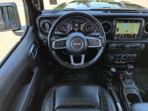 Used 2021 Jeep Gladiator Overland AWD/4WD image 16
