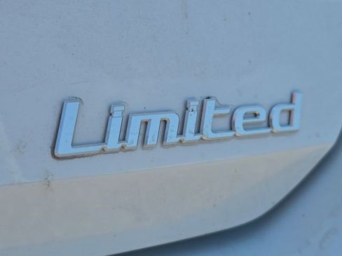 New 2026 Hyundai Elantra Limited FWD image 12