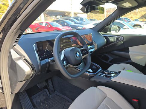 Used 2025 BMW X3 xDrive30i w/ Convenience Package image 22