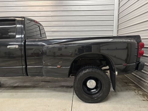 Used 2007 Dodge Ram 3500 Truck SLT image 7