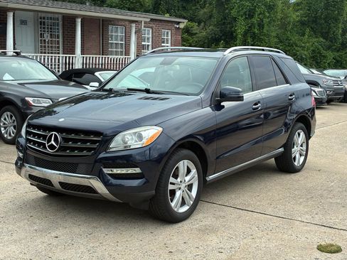 Used 2014 Mercedes-Benz ML 350 4MATIC w/ Premium 1 Package image 2