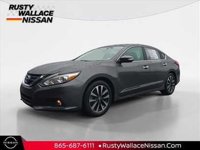 Used 2017 Nissan Altima 2.5 SV w/ Convenience Package